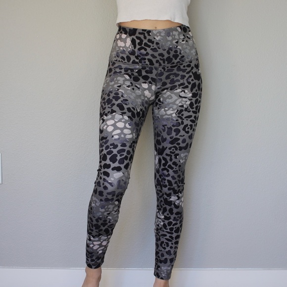 Playground Leopard Grayscale 'Olive' Athletic Leggings - Picture 7 of 7